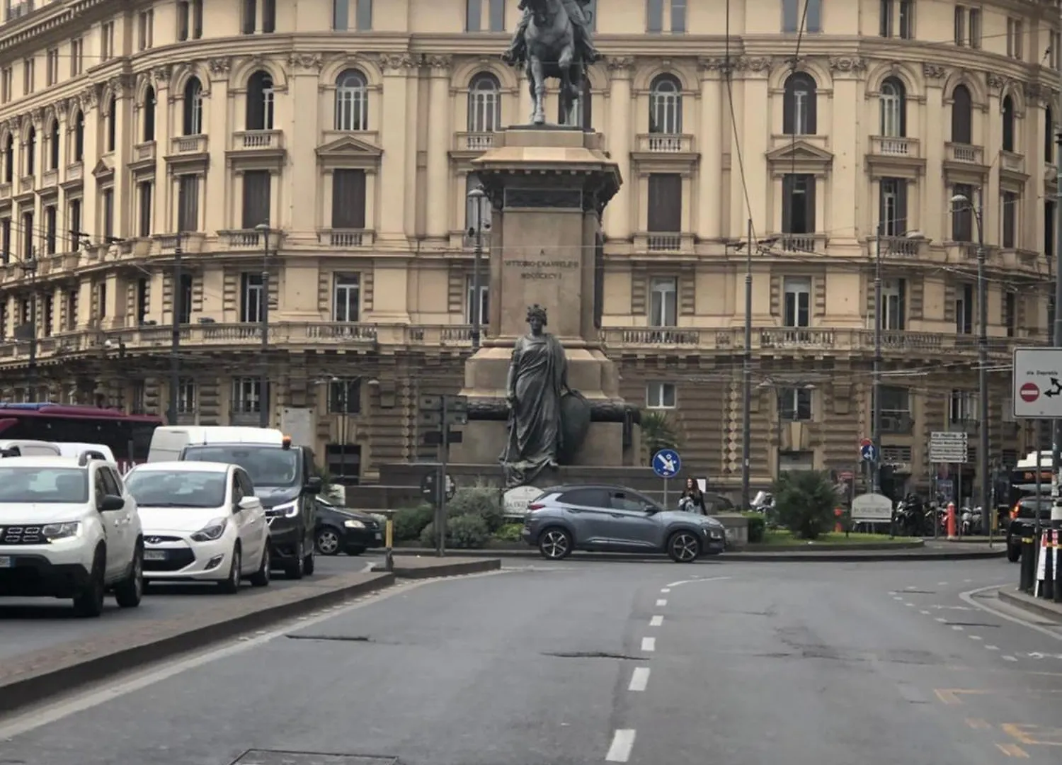B&B Civico 22 Silvestre Naples Bed & Breakfast